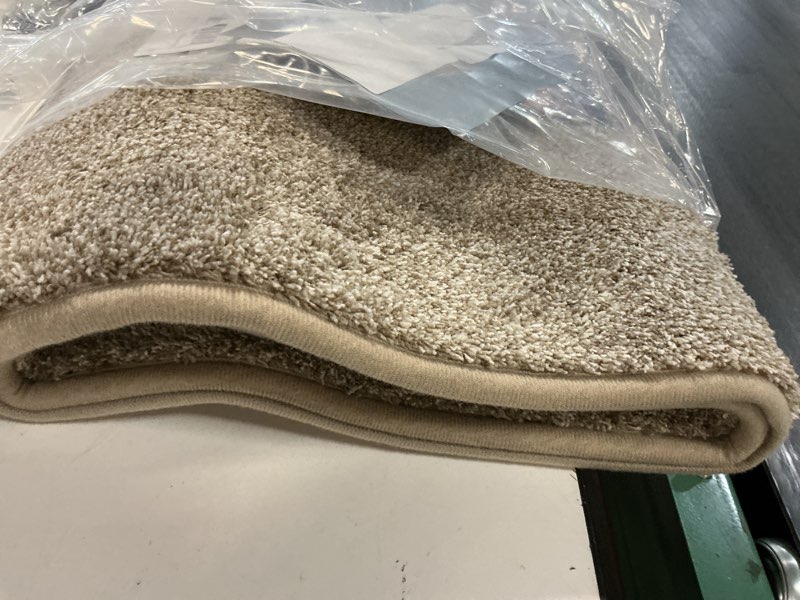 Condition photo showing Good Condition for purrugs dirt trapping door mat 24" x 35.5", non-slip machine washable entryway rug, dog doormat, indoor front door mat, super absorbent entry rug for muddy shoes & paws, taupe taupe 24" x 35.5"