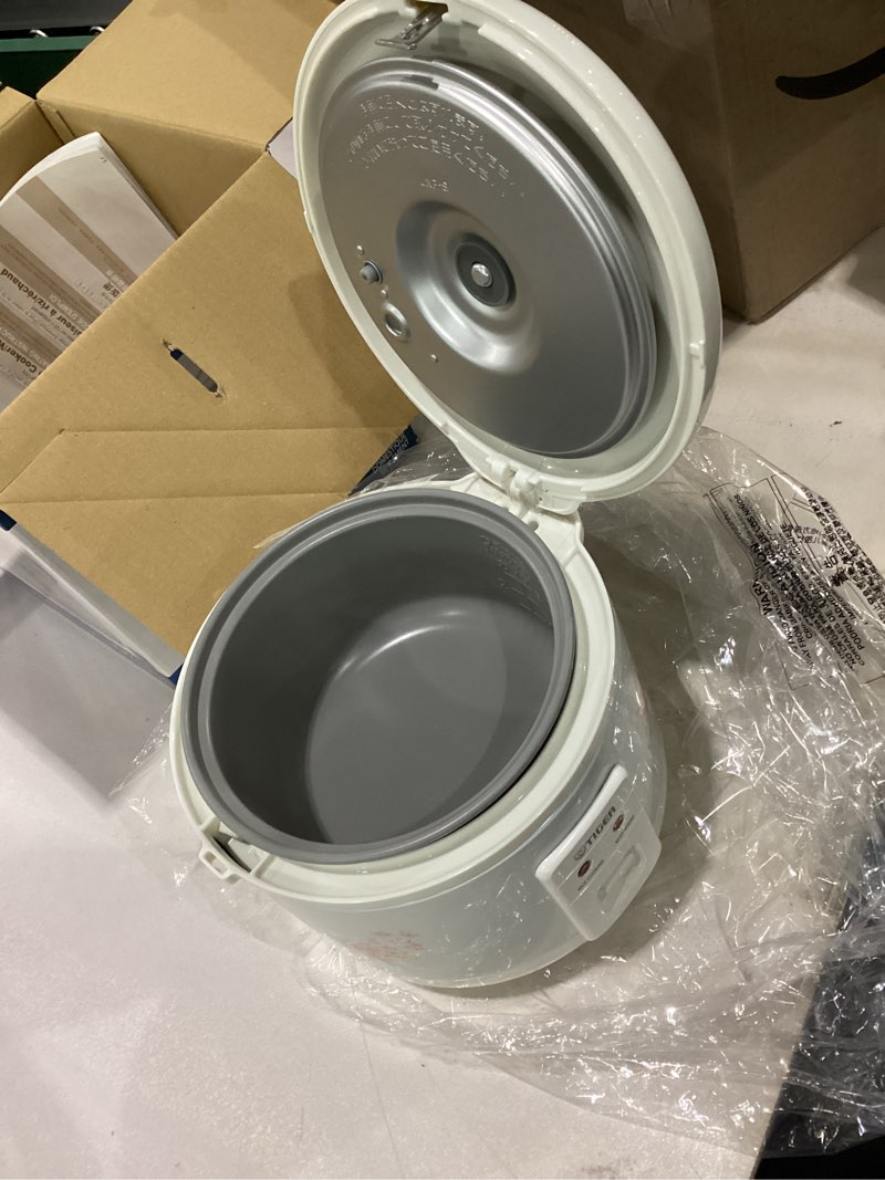 Condition photo showing New/Like New for Tiger JNP-0550-FL 3-Cup (Uncooked) Rice Cooker and Warmer, Floral White 3-Cup White