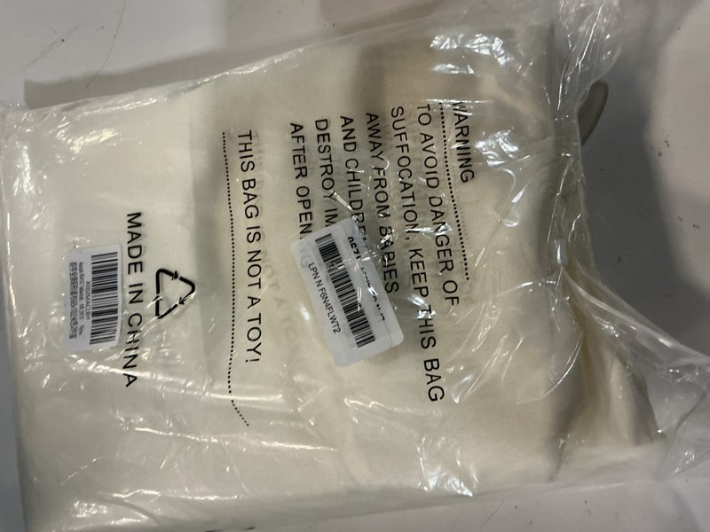 Condition photo showing Good Condition for ascoza 2pack 60x102 inch ivory rectangular tablecloth 6 feet table cloth in polyester fabric for wedding/banquet/restaurant/parties ivory 60*102",2pack
