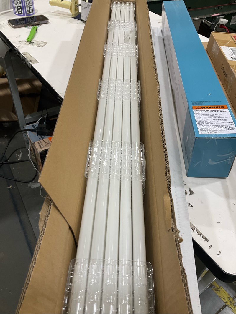 Condition photo showing Good Condition for F54T5/841/HO 54W T5 HO Fluorescent Tube Light, 46 Inches T5 54 Watt Fluorecent Bulb, F54T5/841/CW, 4100K Cool White, 80 CRI, G5 Base 4300 Lumens 25 Pack