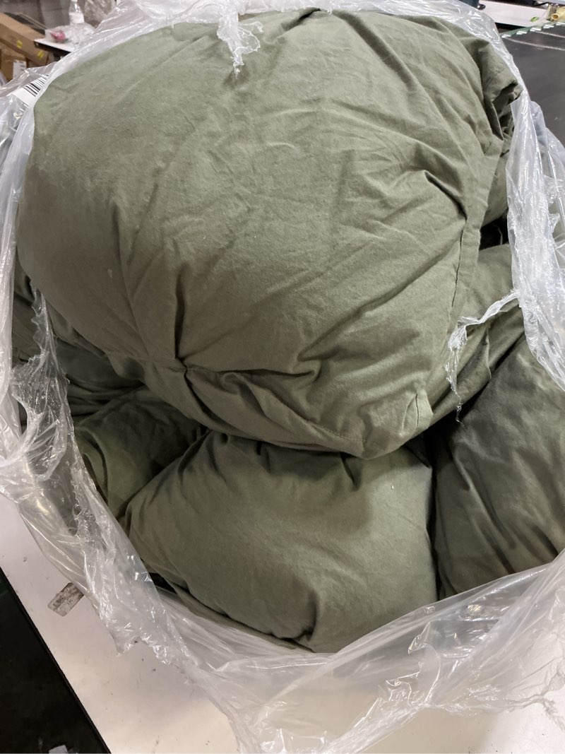 Condition photo showing Good Condition for cotton pintuck comforter, twin, dusty olive quince
