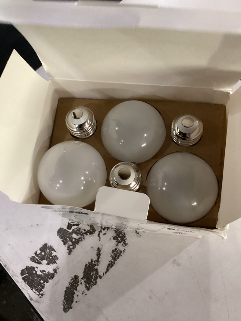 Condition photo showing Good Condition for evelor 6-packs a19 led light bulbs,100 watt equivalent daylight 5000k bright bulbs efficient 13w,1500 lumens e26 base, non-dimmable, 15000-hour lifespan for bedroom, living room, office daylight 5000k 6 pcs