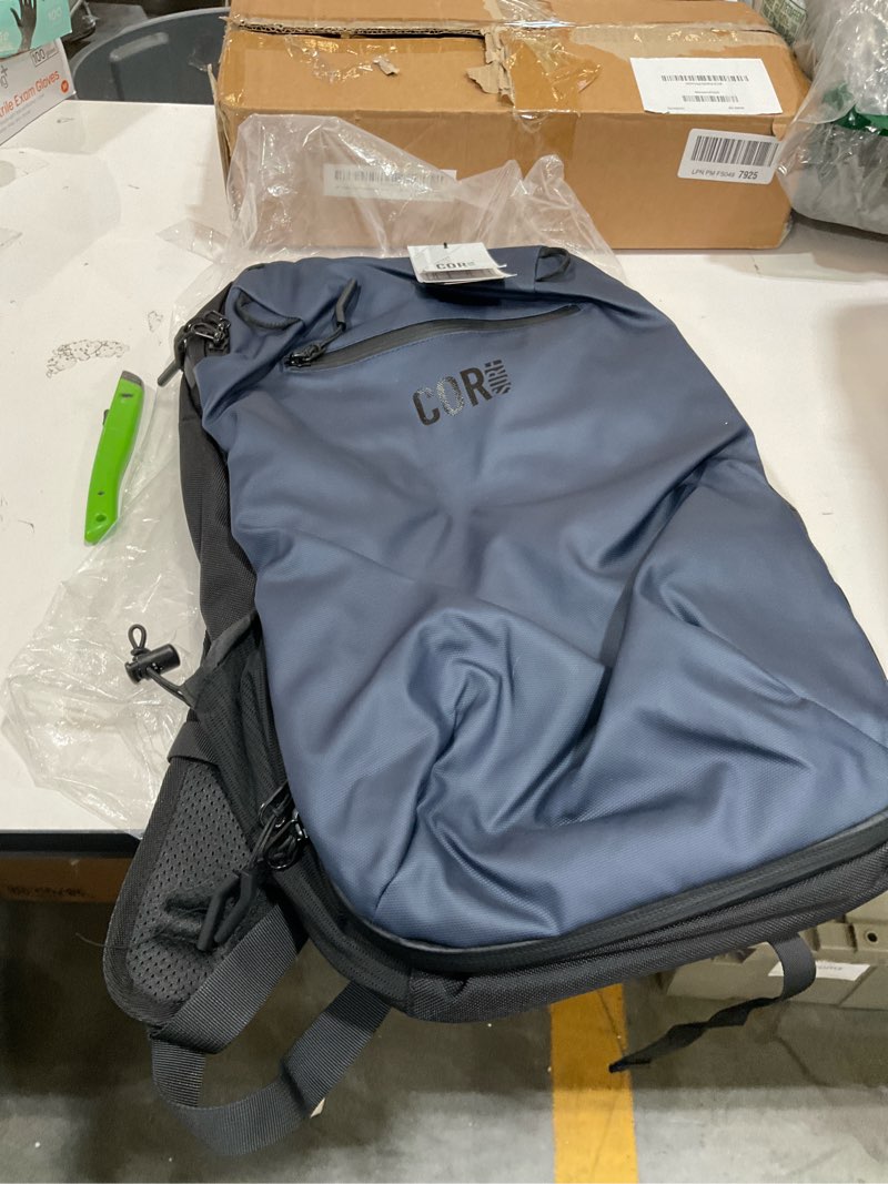 Condition photo showing Good Condition for cor surf travel backpack carry on backpack for airplanes - travel backpack with clamshell design the island hopper - 28l blue navy blue 28l
