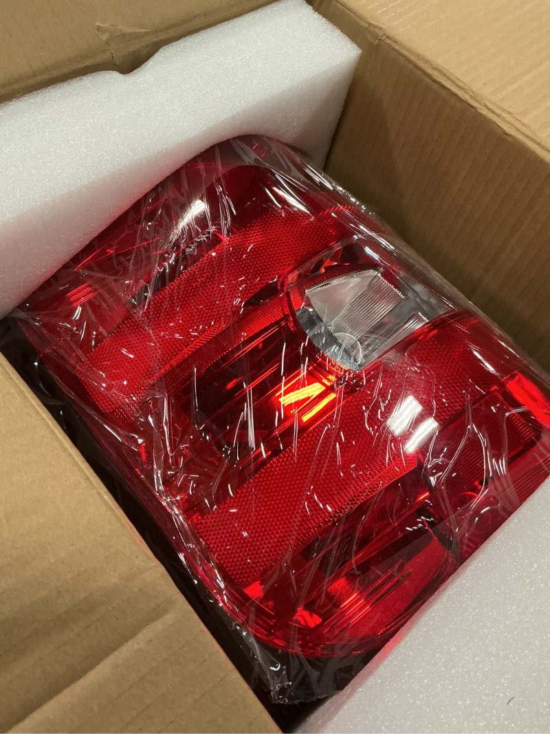 Condition photo showing Good Condition for Pair Tail Lights Compatible with 2007-2013 Chevy Silverado 1500 2500HD 3500HD GMC Sierra Taillight Rear Brake Lamps Red Border Replacement for OEM#25958483 25958482 GM2801207 GM2800207 (Pair)