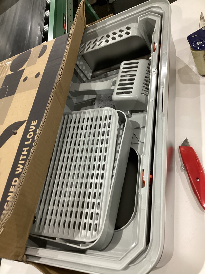 Condition photo showing Good Condition for FURTIME Stainless Steel Litter Box with Lid, XL Extra Large Enclosed Cat Litter Box for Big Cats, Metal Cat Box with High Sided Enclosure & Scoop, Front & Top Entry, Odor Free, Anti-Leakage, Silver