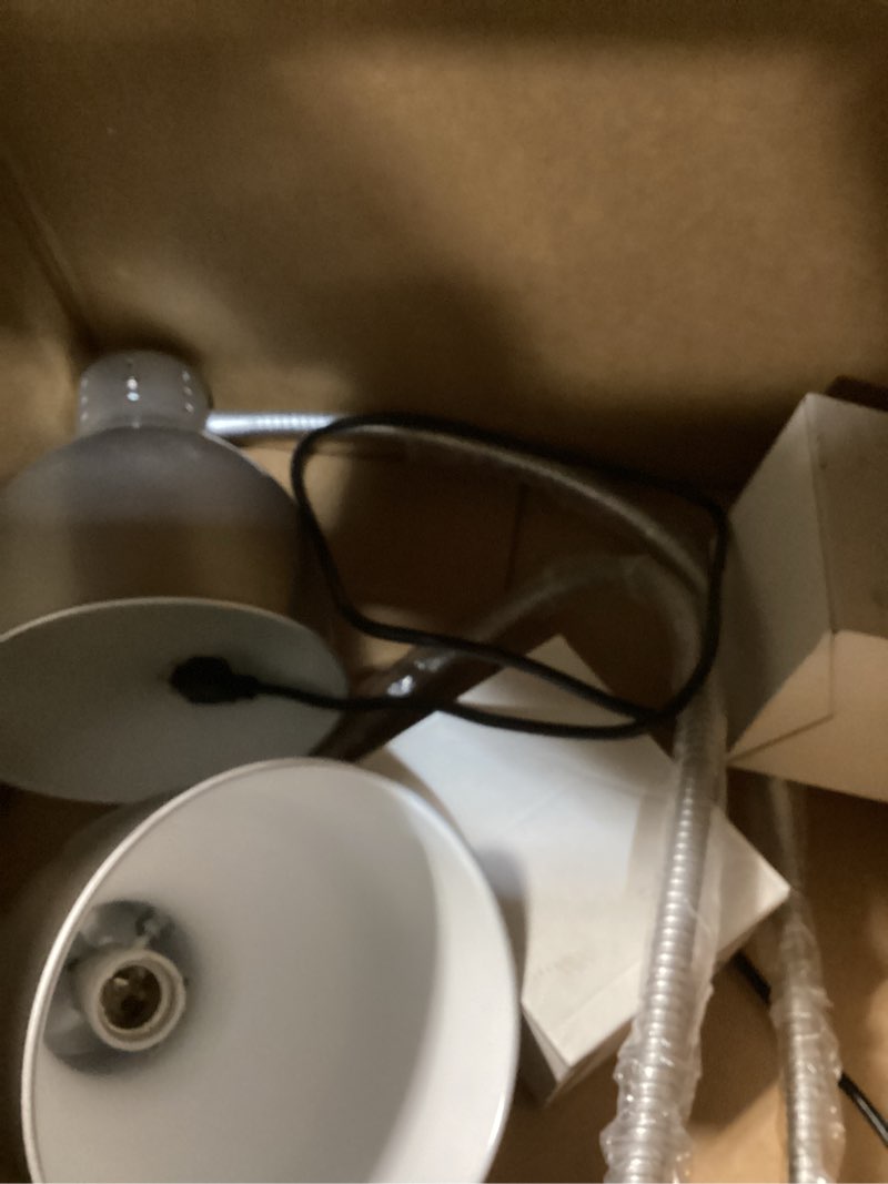 Condition photo showing Good Condition for Commercial Grade Food Heat Lamp - Food Warmer with 2-Head, 3 Rapid-Heating Bulbs, Flexible Arm, Electric Heating Light Food Warming Lamp for Buffet Restaurant Kitchen Cafeteria, Portable 500W Heater