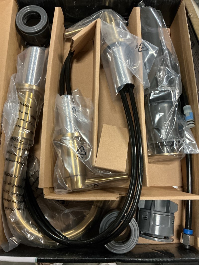 Condition photo showing Good Condition for glacier bay dorind 8 in. widespread 2-handle high-arc bathroom faucet in brushed gold