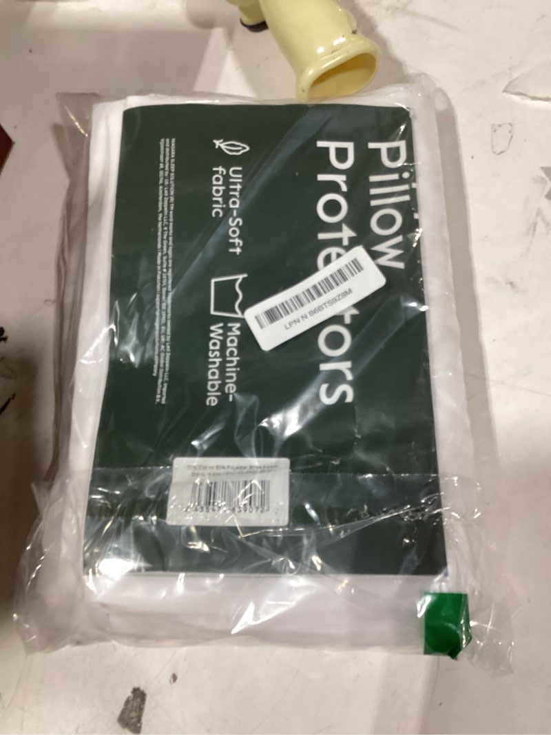 Condition photo showing New/Like New for set of 4 pillow protectors with zipper standard size - 100% resistant to stains, dust & dirt - washable covers for increased pillow lifespan standard 4