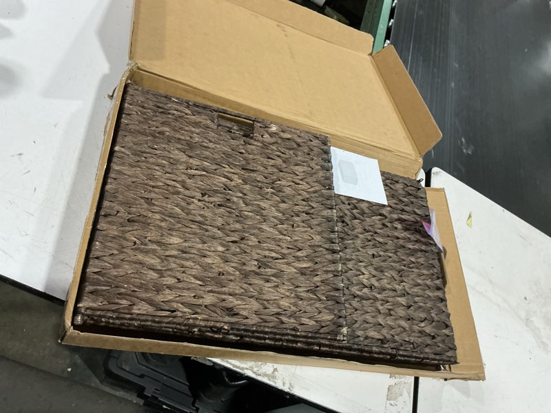 Condition photo showing Good Condition for water hyacinth storage basket with lid, 27.7 gallon (105l) blanket storage basket with handles, woven storage bin, foldable, metal frame, for bedroom, laundry room, natural natural 105 l:15.7 x 26 x 15.7 inches