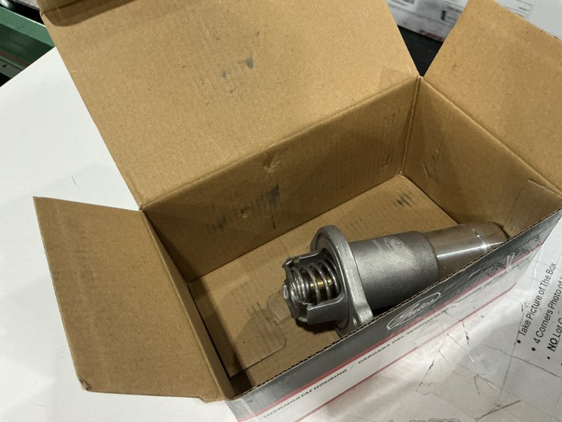 Condition photo showing Good Condition for gates 34045 integrated housing engine coolant thermostat