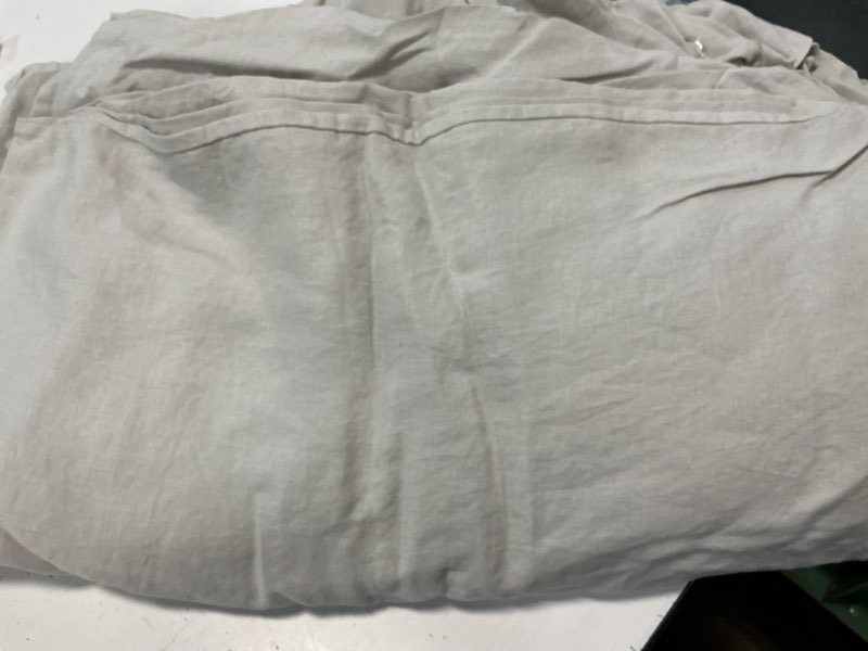 Condition photo showing Good Condition for european linen duvet cover king/cal king