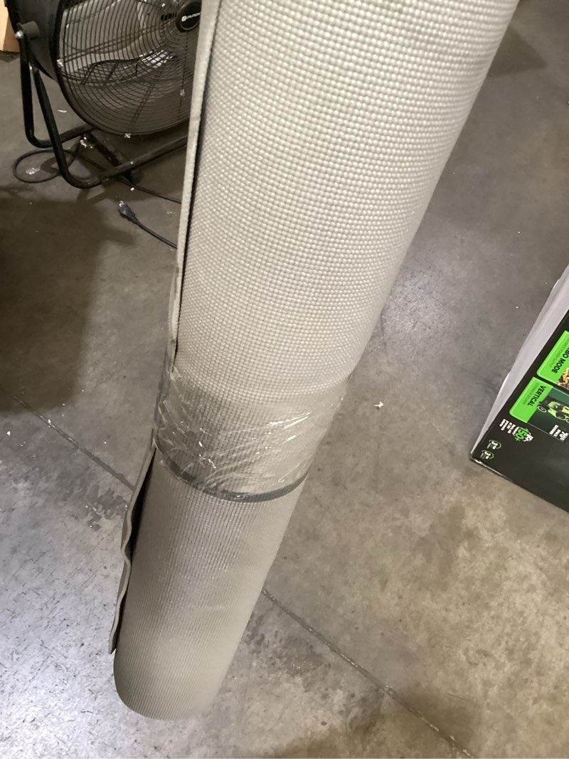 Condition photo showing Good Condition for yoga mat gray (3mm) - all in motion™