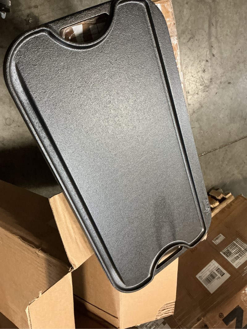 Condition photo showing Good Condition for reversible cast iron griddle and grill pan with handles