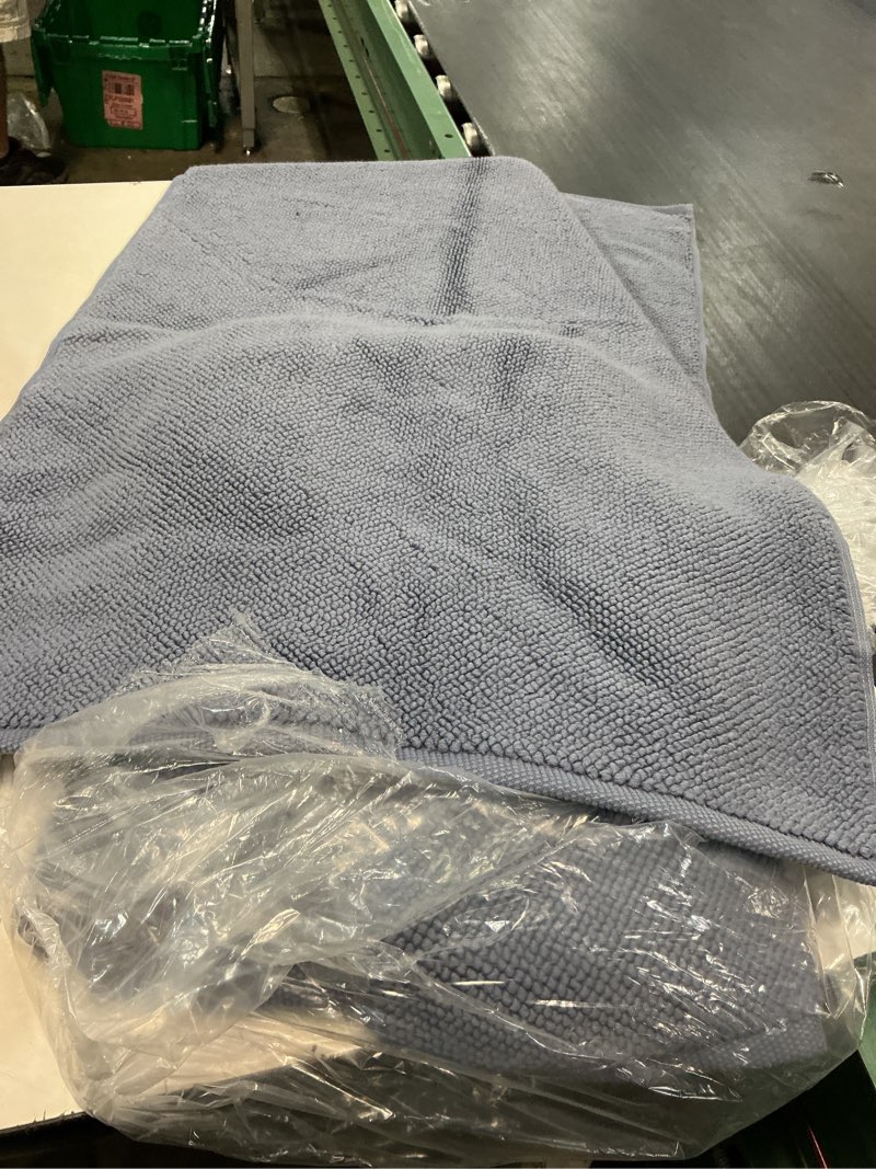 Condition photo showing Good Condition for turkish cotton bath mat bundle