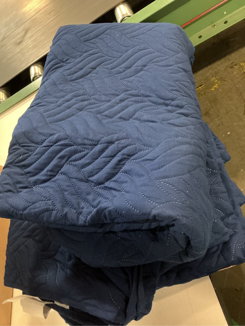 Condition photo showing As Is for Love's cabin Quilts for Queen Bed Navy Blue Bedspreads - Soft Bed Summer Lightweight Bedspread Comforter - Modern Style Wave Pattern Coverlet for All Season - 3 Pieces (1 Quilt, 2 Pillow Shams) Full/Queen (90"x96") Wave Pattern Navy