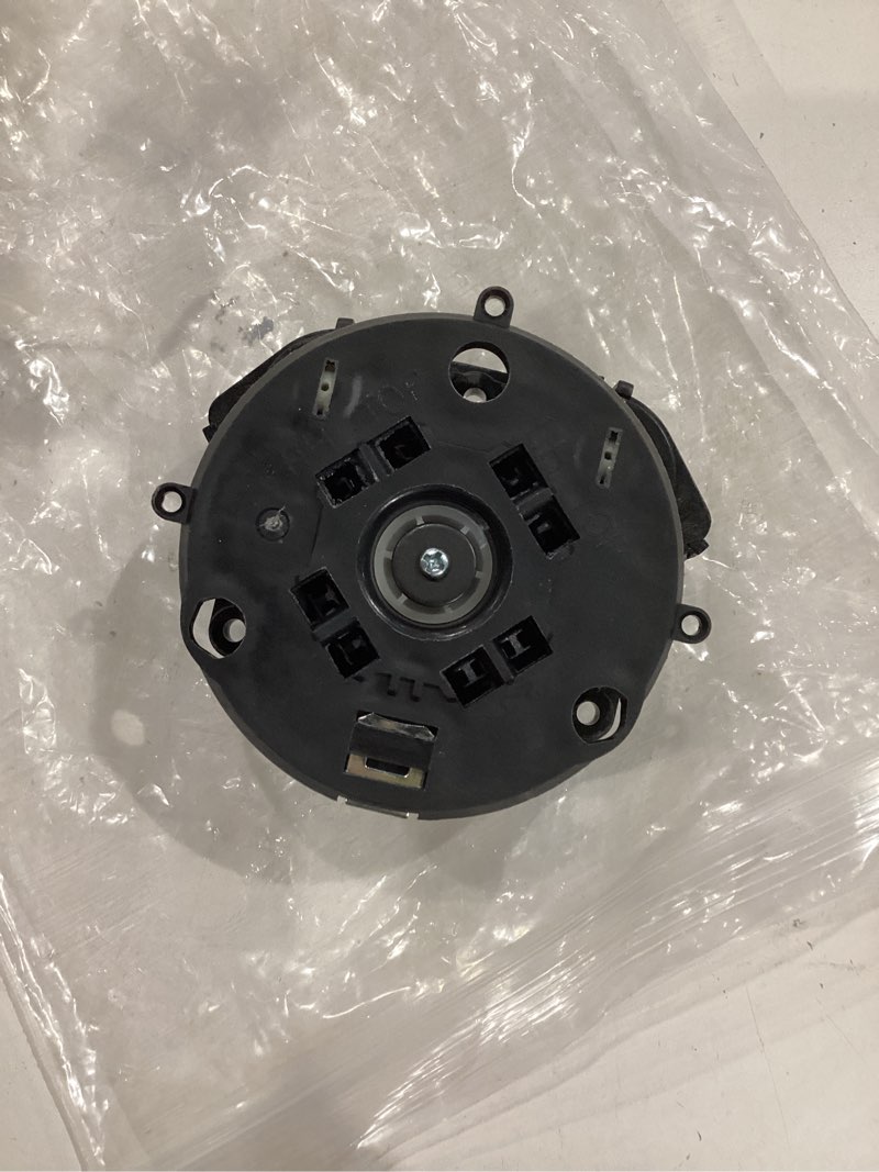 Condition photo showing Good Condition for exterior side mirror actuator motor, 87622a7000, ensures mirror adjustments, replacement for kia forte 5 2014 to 2018, maximizes driving safety