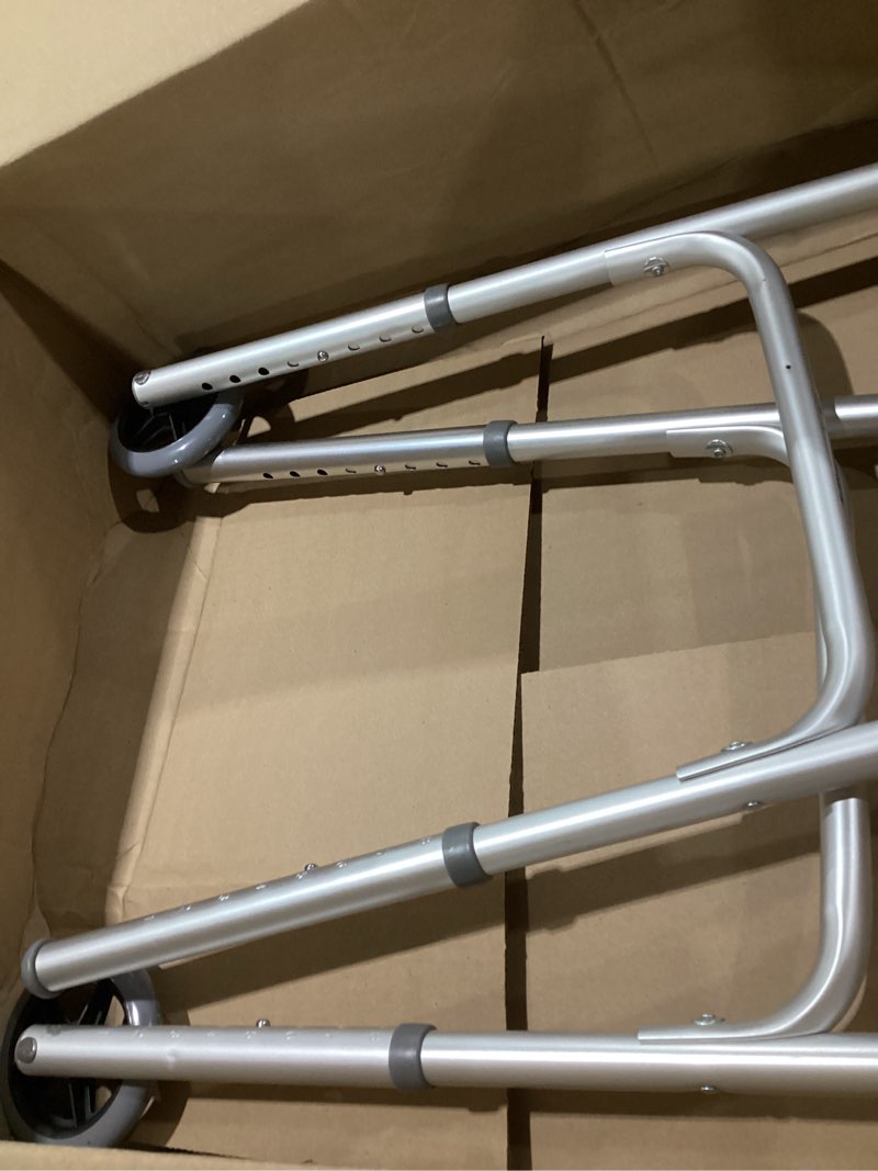 Condition photo showing Good Condition for Walker Adlt 2but w/5 whl.1/ea