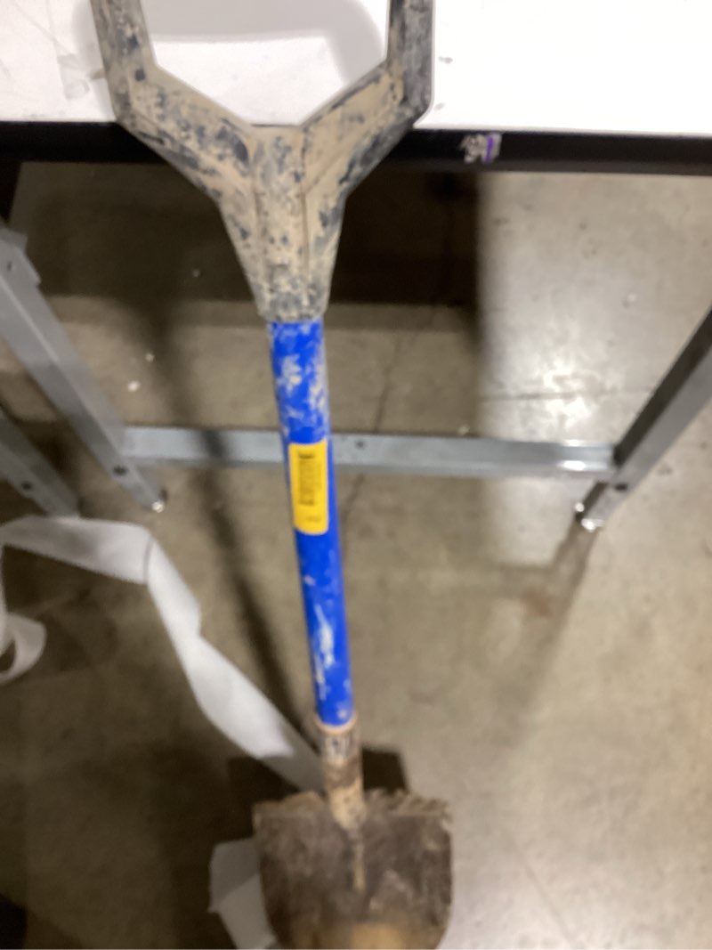 kobalt 20.5-in fiberglass d-handle digging shovel