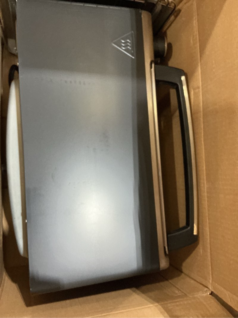 Condition photo showing Good Condition for black+decker to1313sbd toaster oven, 15.47 inch, silver