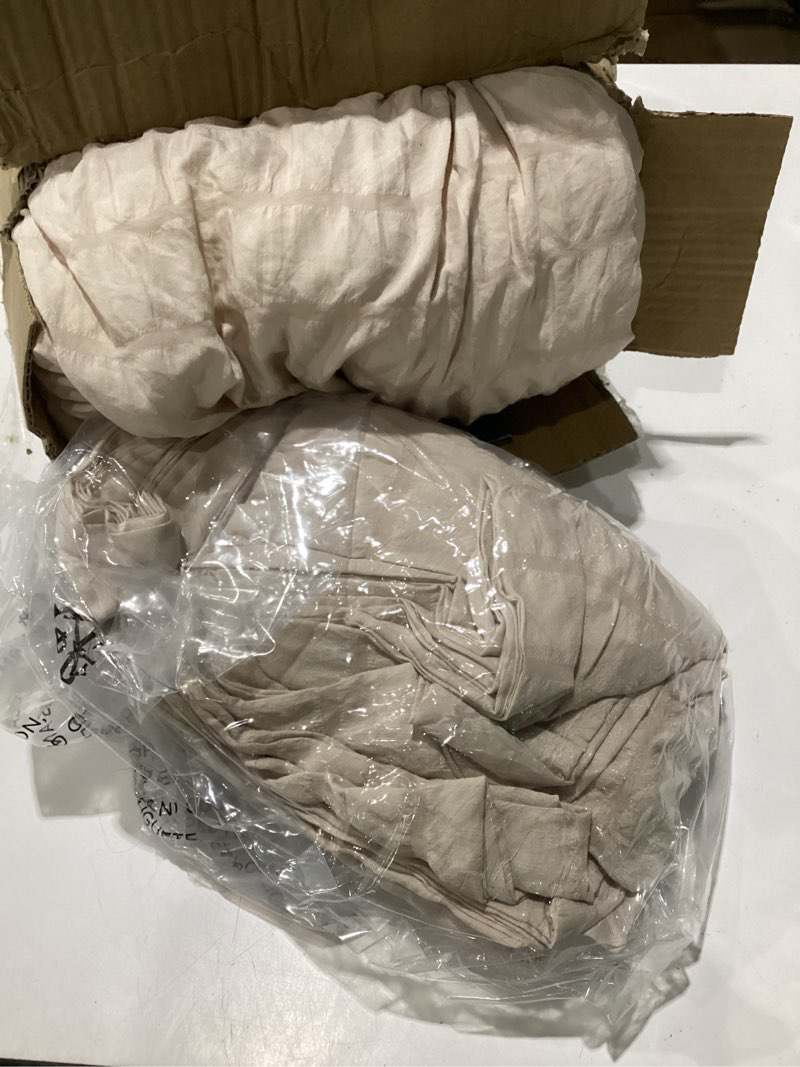 Condition photo showing As Is for hymokege beige duvet cover full size, ultra soft 3-piece seersucker duvet cover set with zipper closure, soft brushed microfiber bedding set with 8 corner ties (80"x90", 2 pillowshams) full(80"×90') 02 - beige (no comforter)