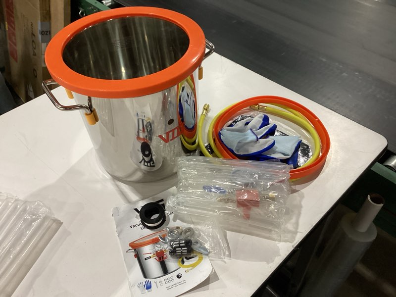 Condition photo showing New/Like New for vtg vogten 3 gallon vacuum chamber with tempered glass lid,304 stainless steel degassing chamber for stabilizing wood, degassing resin, silicone and epoxies