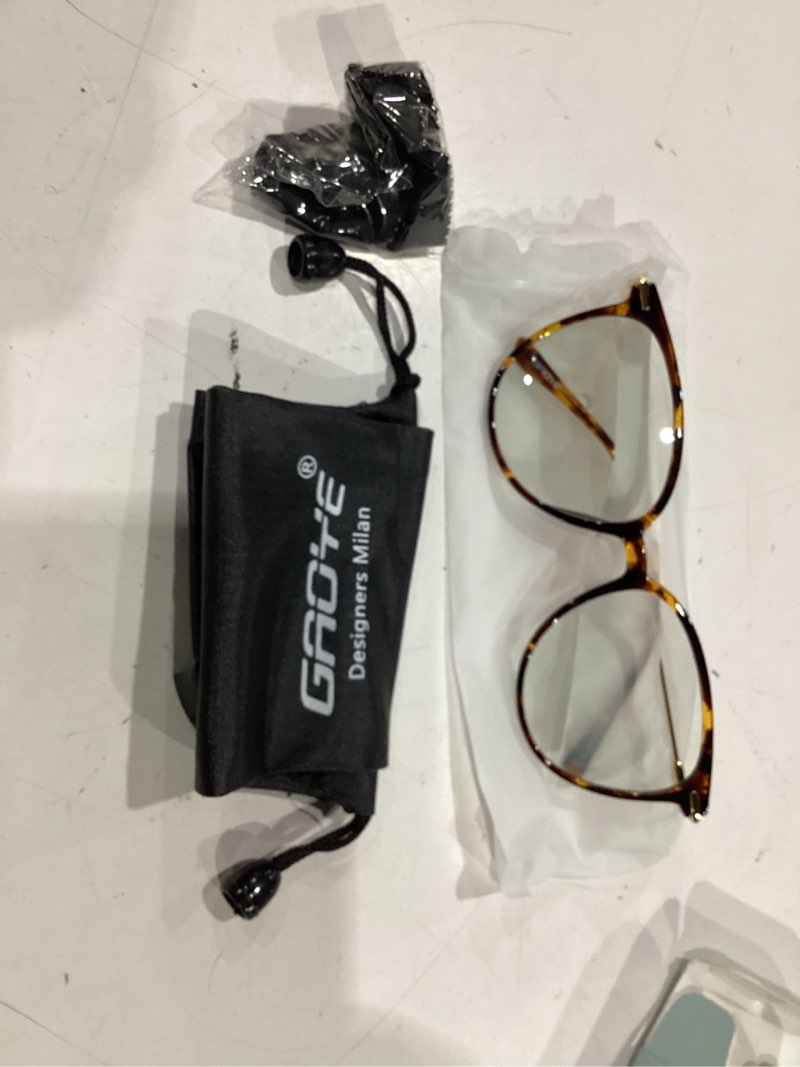 Condition photo showing New/Like New for gaoye blue light blocking glasses - trending round tr90 frames, metal arms, uv400 protection - matching soft case *1-tea leopard/transparent lens clear