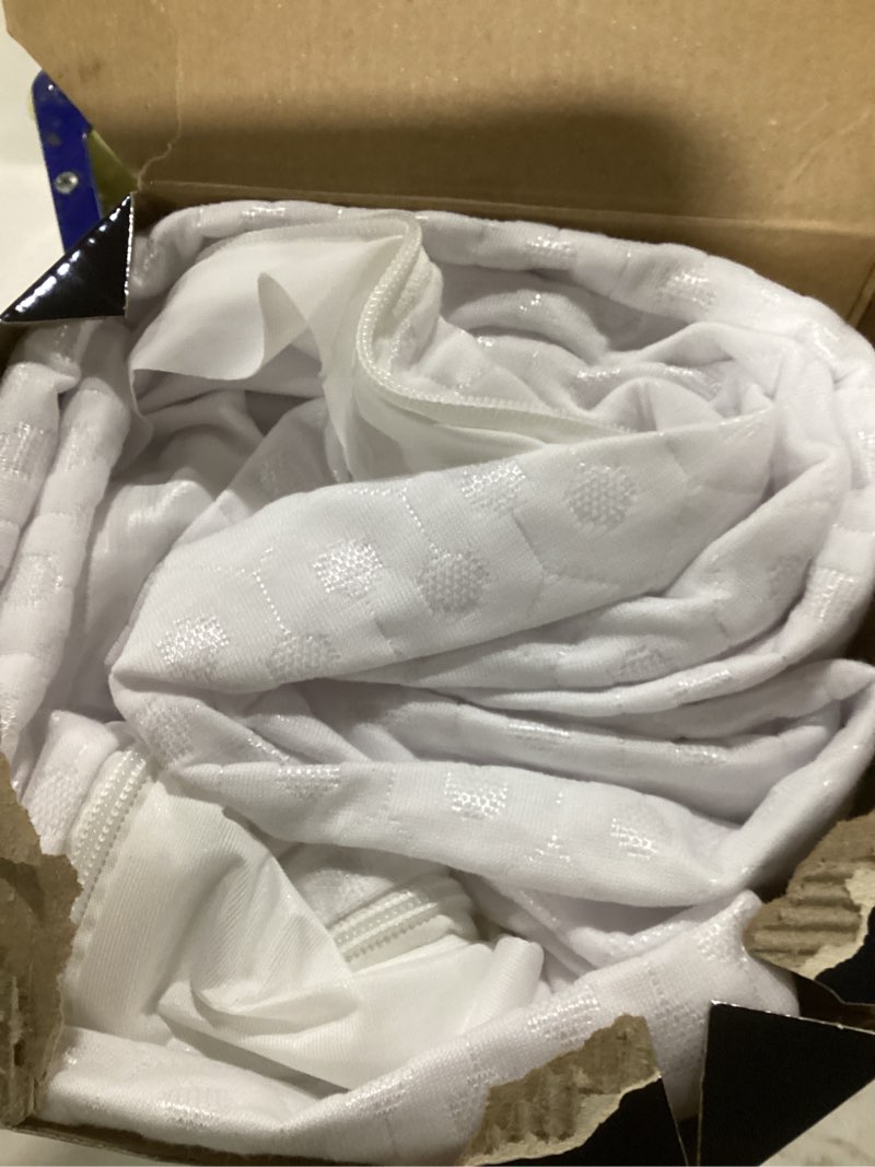 Condition photo showing Good Condition for allerease platinum zip-off top waterproof mattress protector twin 360 degree zipper particle barrier temperature balancing luxurious plush top separately machine washable mattress cover (white)