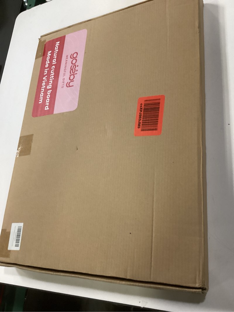 Condition photo showing New/Like New for Gossby Edge-Grain Teak Cutting Board, 20 x 15 x 1.5 in - Premium, Handcrafted in Vietnam, Balanced Design for Home Cooks & Chefs, Easy to Clean, Knife-Friendly Surface, Charcuterie & Serving Board