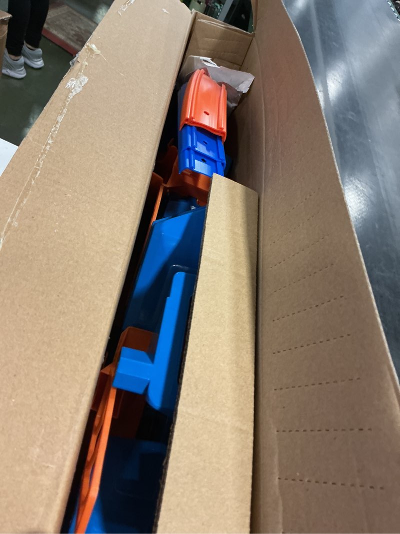Condition photo showing Good Condition for Hot Wheels Toy Car Track Set, Criss Cross Crash with 1:64 Scale Vehicle, Powered by a Motorized Booster (Amazon Exclusive)