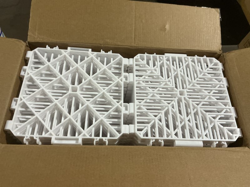 Condition photo showing Good Condition for 52-pack radiator cover for home - safety easy snap connection, no tools required (52-pack)