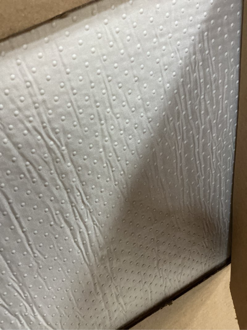 Condition photo showing Good Condition for Novilla Foldable Mattress, Twin Size Comfort Foam Trifold Mattress with Cloud Design Cover, 4 Inch Folding Mattress for Back Pain Relief, Suitable for Camping, RV Travel White Twin