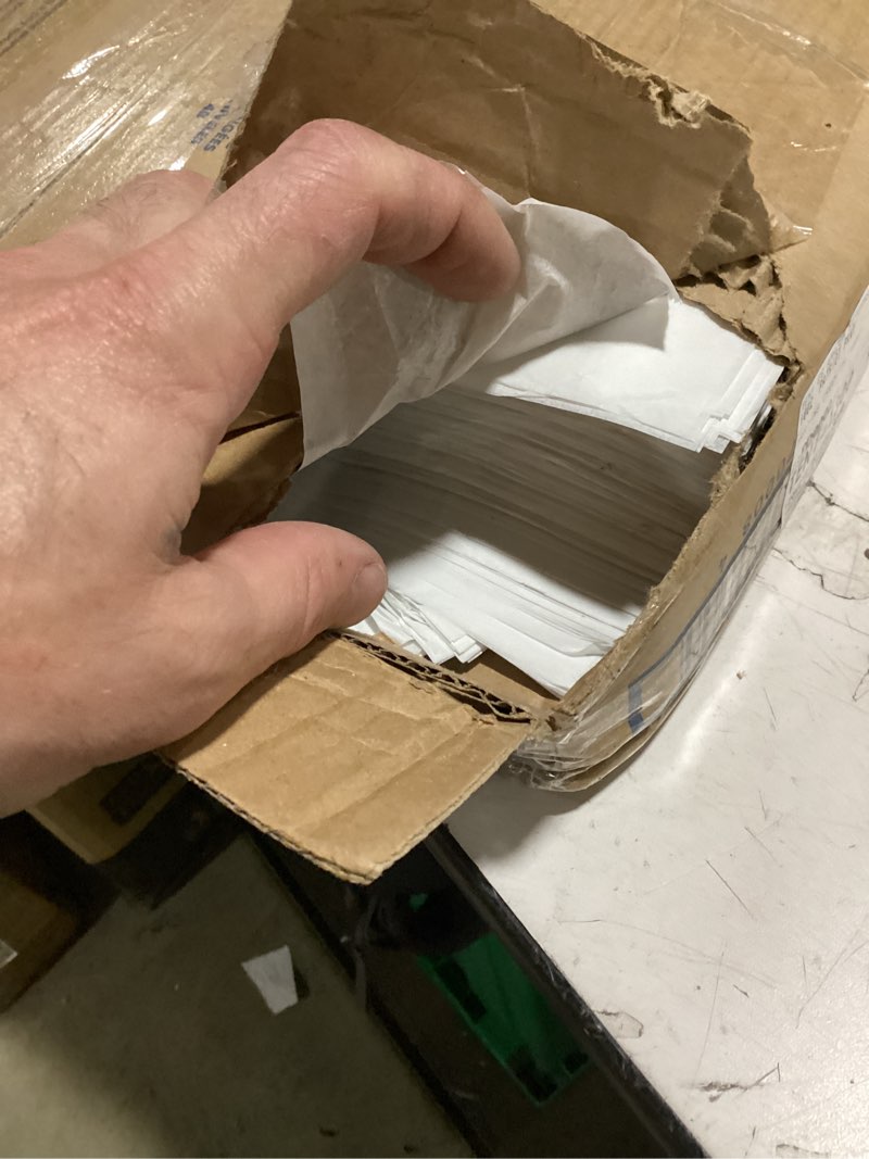 Condition photo showing Good Condition for georgia-pacific dixie grease-proof non-stick pan liner by gp pro (georgia-pacific), white, lo10, 24.375'' length x 16.375" width, (case of 1,000)
