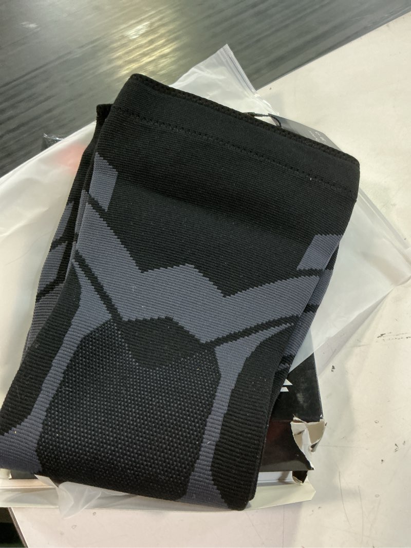 Condition photo showing Good Condition for leg & knee compression sleeves v2 flytex black l 1