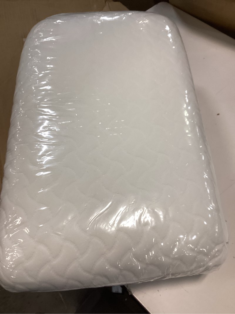 Condition photo showing Good Condition for Tempur-Pedic TEMPUR-Cloud Pillow for Sleeping, Standard, White