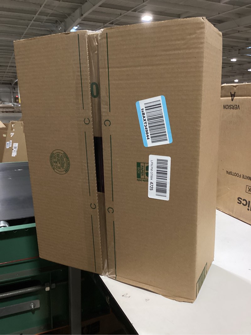 Condition photo showing Good Condition for camco wrap around camper/rv step rug | features premium tpe backing for more grip on rv stairs | no tool installation | measures 17.5” x 18” (42906) brown 1'6" x 1'6" (rectangular)