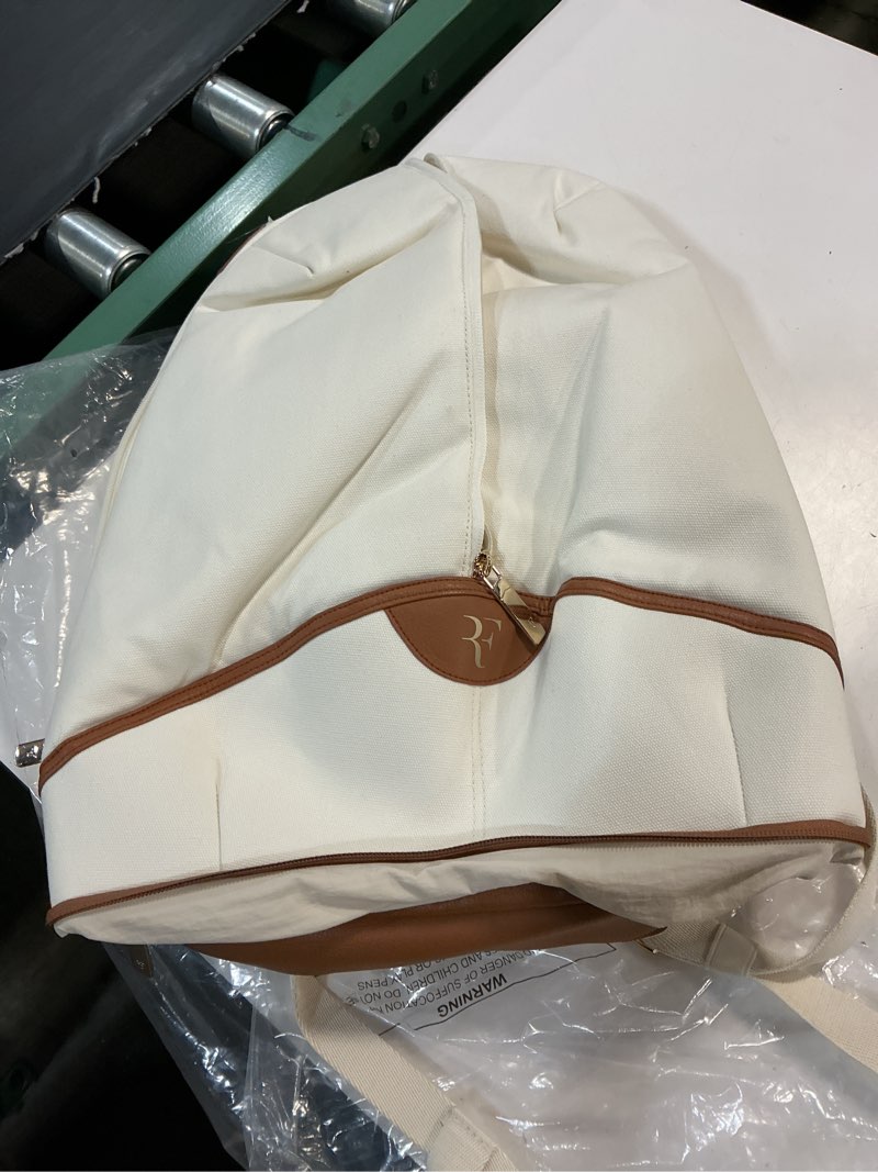 Condition photo showing Good Condition for wilson tennis bag rf lawn collection tennis backpack wr8054801001 cream