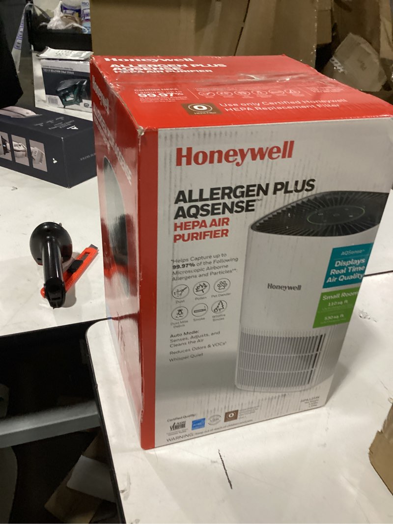 Condition photo showing New/Like New for honeywell allergen plus compact hepa small room air purifiers for home, up to 530 ft² coverage, 3-in-1 filter, pet dander, smoke & odor reducer air quality sensor with auto mode, white, hpa125w
