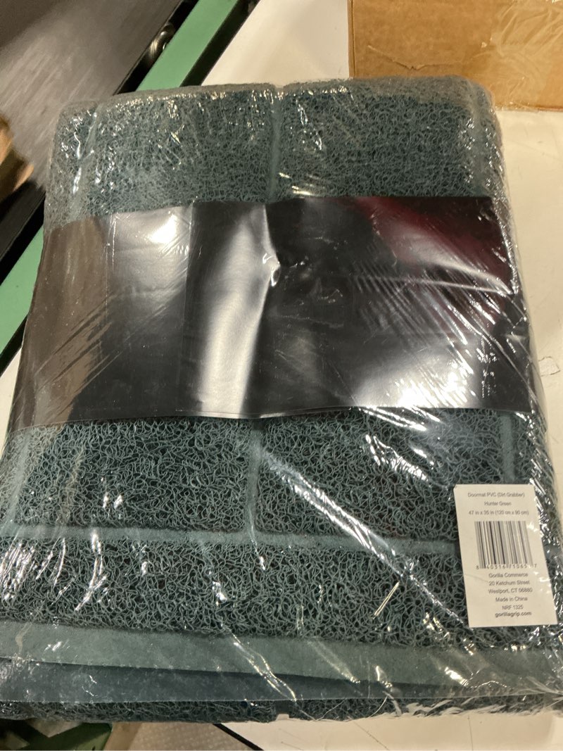 Condition photo showing New/Like New for gorilla grip dirt grabber indoor outdoor door mat, 47x35, durable mesh weave dirt trapper doormat for outside entrance, high traffic mud scraper, low profile for entry, heavy duty welcome mat, green hunter green 47" x 35"