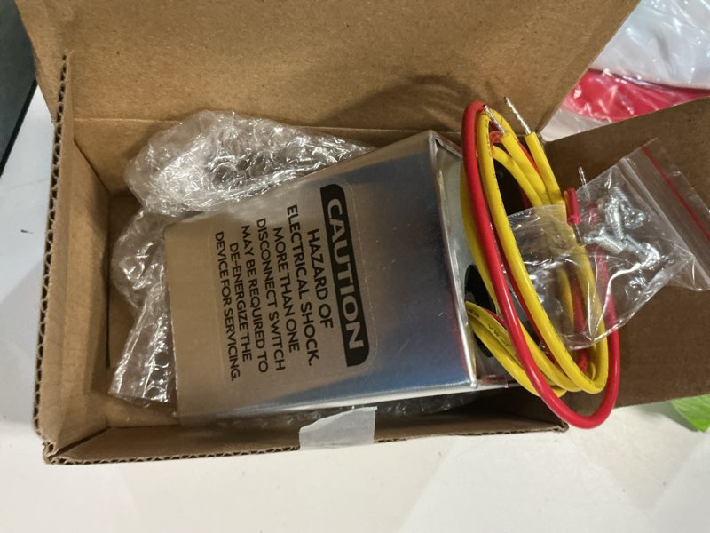 Condition photo showing Good Condition for Zone Valve Compatible with Honeywell Zone Valve v8043e1012, 40003916-026 Power Replacement Head, 40004850-001 (Lid Model) 2-Way 4-Wire, Normally Closed 24Vac 50/60Hz 18" Leads with End Switch Lynvire Zone Valve Compatible with Honeywell Zone Valve v8043e1012