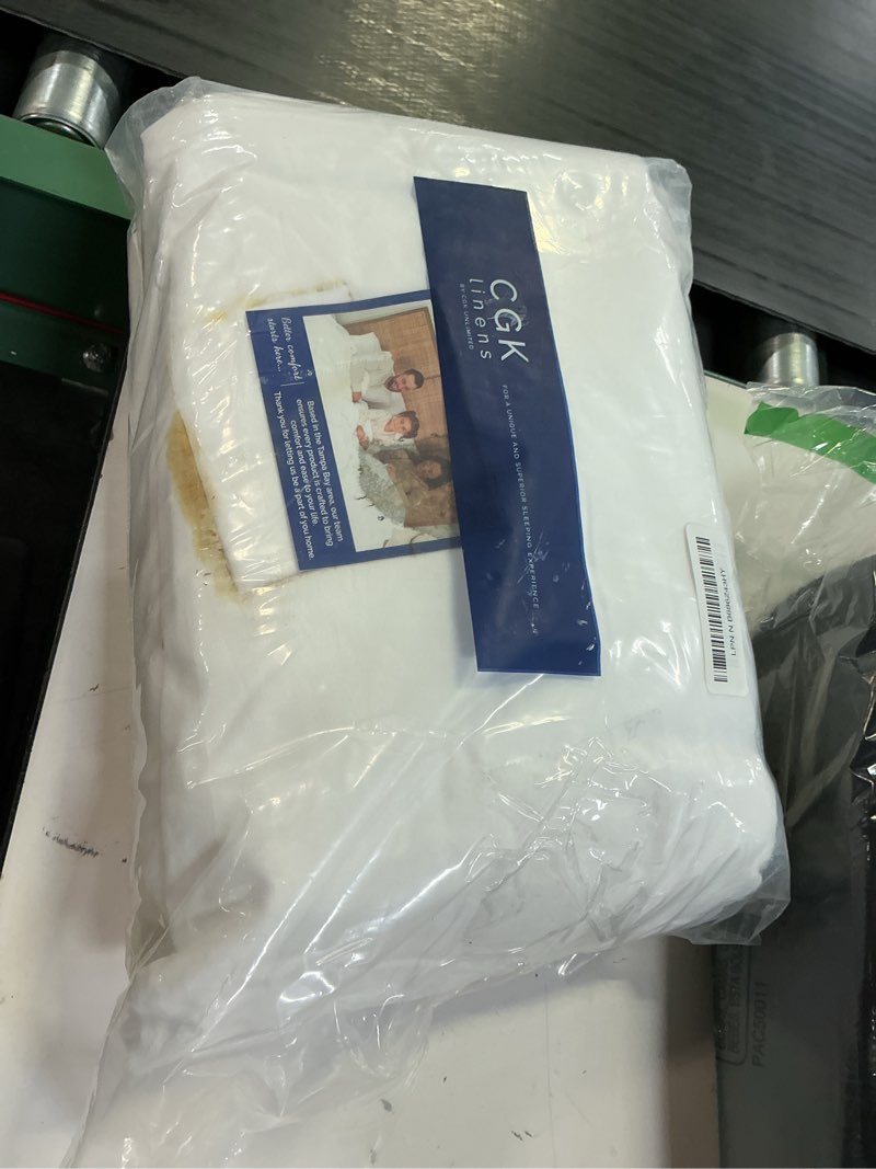 Condition photo showing Good Condition for extra deep king sheet set - 6 piece breathable and cooling sheets - hotel luxury bedding for women, men, kids & teens - easy & secure fit - soft and wrinkle free - extra deep pockets - antique white 02 - antique white king