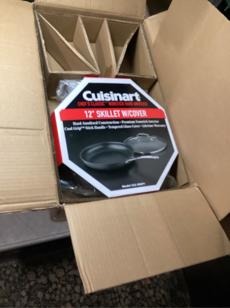 Condition photo showing New/Like New for Cuisinart 12 Inch Skillet with Glass Cover, Chef's Classic Collection, 722-30G