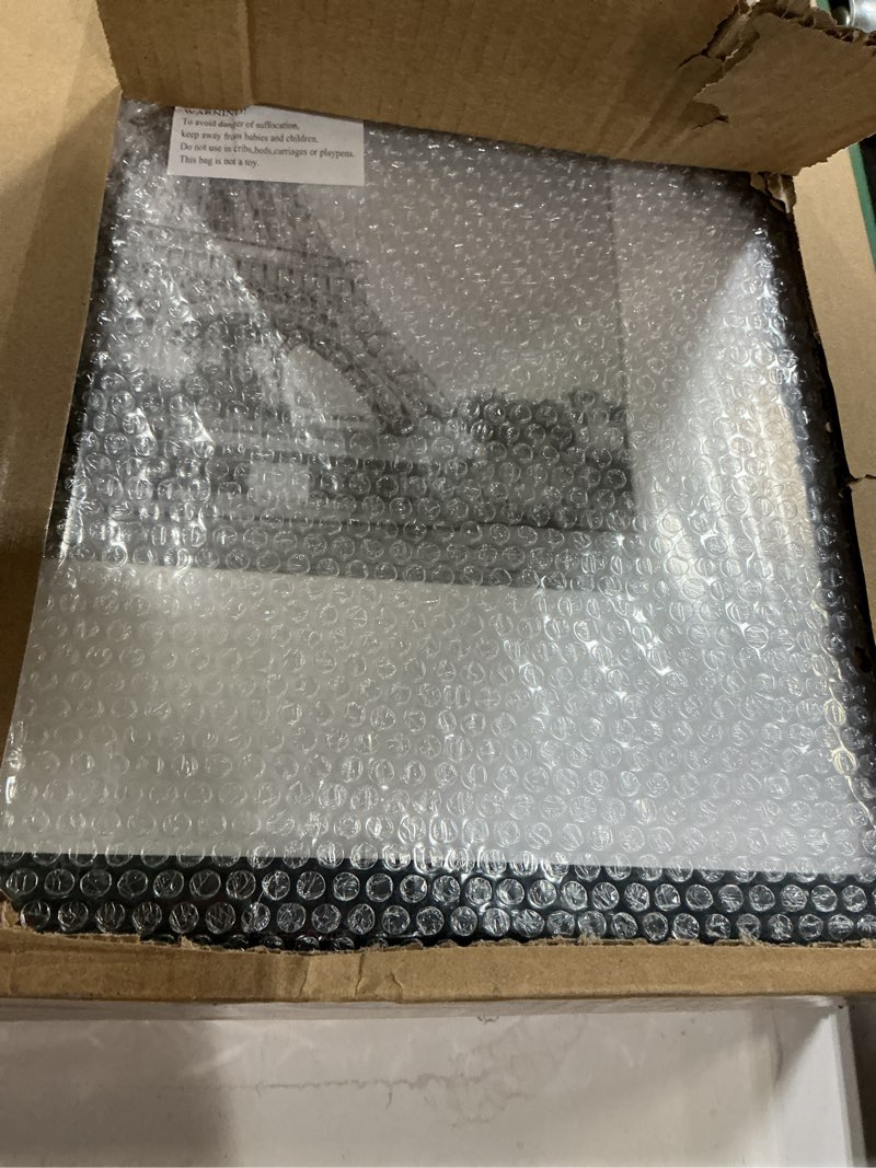 Condition photo showing Good Condition for upsimples 16x20 Picture Frame Set of 5, Display Pictures 11x14 with Mat or 16 x 20 Without, Wall Gallery Poster Frames, Black