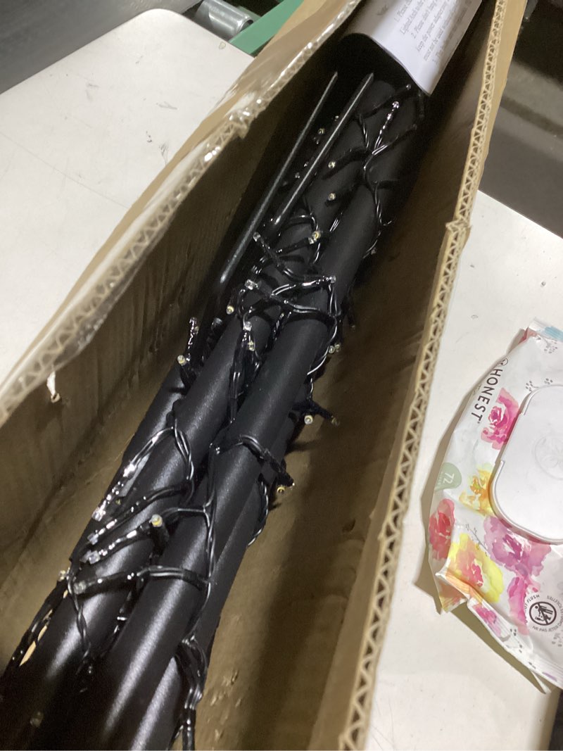 Condition photo showing Good Condition for Lomotech Christmas Light Arch - 7.5Ft 360 Leds Iron Pole Archway 8 Modes Waterproof Christmas Lights with Timer for Lawn, Yard, Walkway, Garden, Party, Holiday, Christmas Decoration (Warm White) 4Ft x 7.5Ft Warm White