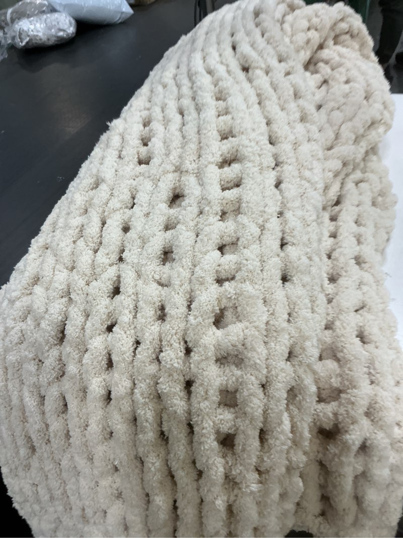 Condition photo showing Good Condition for admitrack chunky knit blanket throw, 100% hand knit chenille throw blanket for sofa & home decor, soft and cozy knitted throw blankets (ivory, 60"x80") ivory twin60"×80"