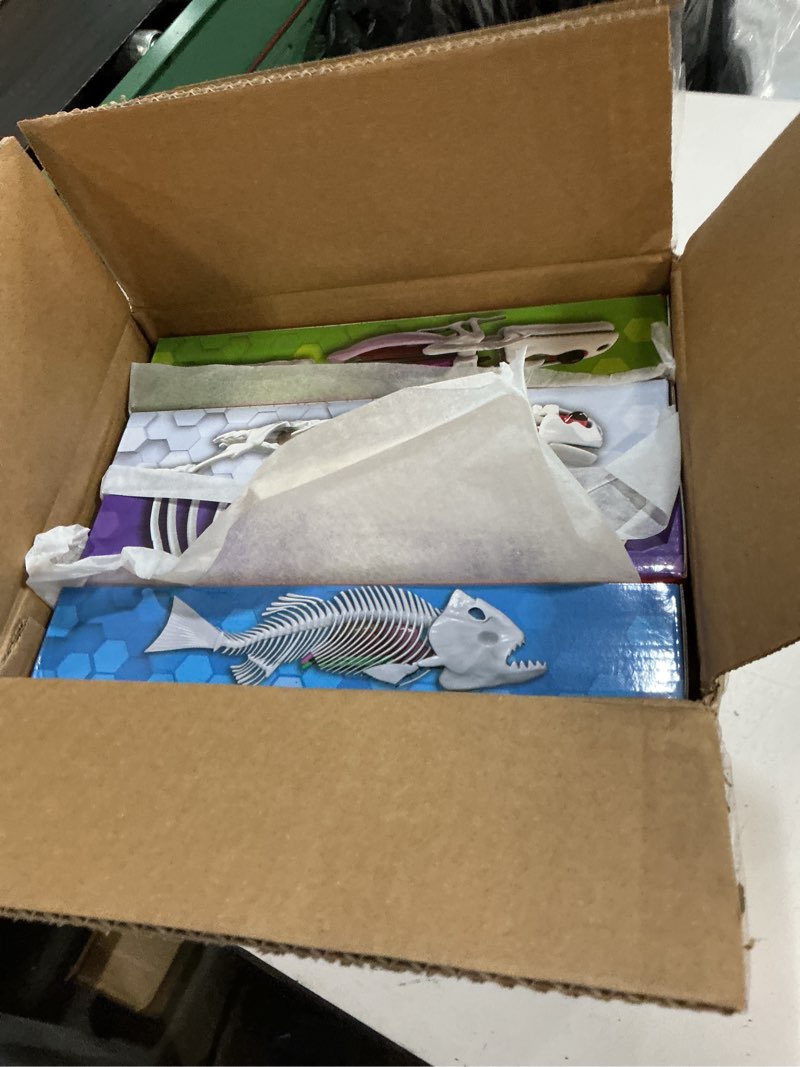 Condition photo showing New/Like New for Dissect-It Simulated Synthetic Lab Dissection Toy, STEM Projects for Kids Ages 6+, Animal Science, Biology, Anatomy Home Learning Kits - Complete Set of 4 (Frog, Salamander, Piranha, & Bat)