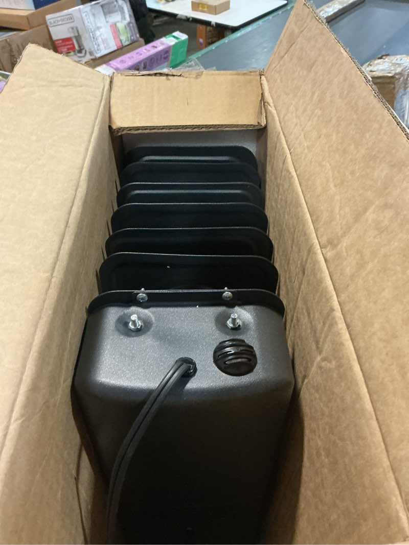 Condition photo showing Good Condition for Amazon Basics Portable Oil Space Heater with Remote Control, 7 Oil-Filled Fins, Adjustable Thermostat, 3 Heat Settings, Tip-Over and Overheat Protection, ETL Safety Certificate, 1500W, Black Digital & Remote Control