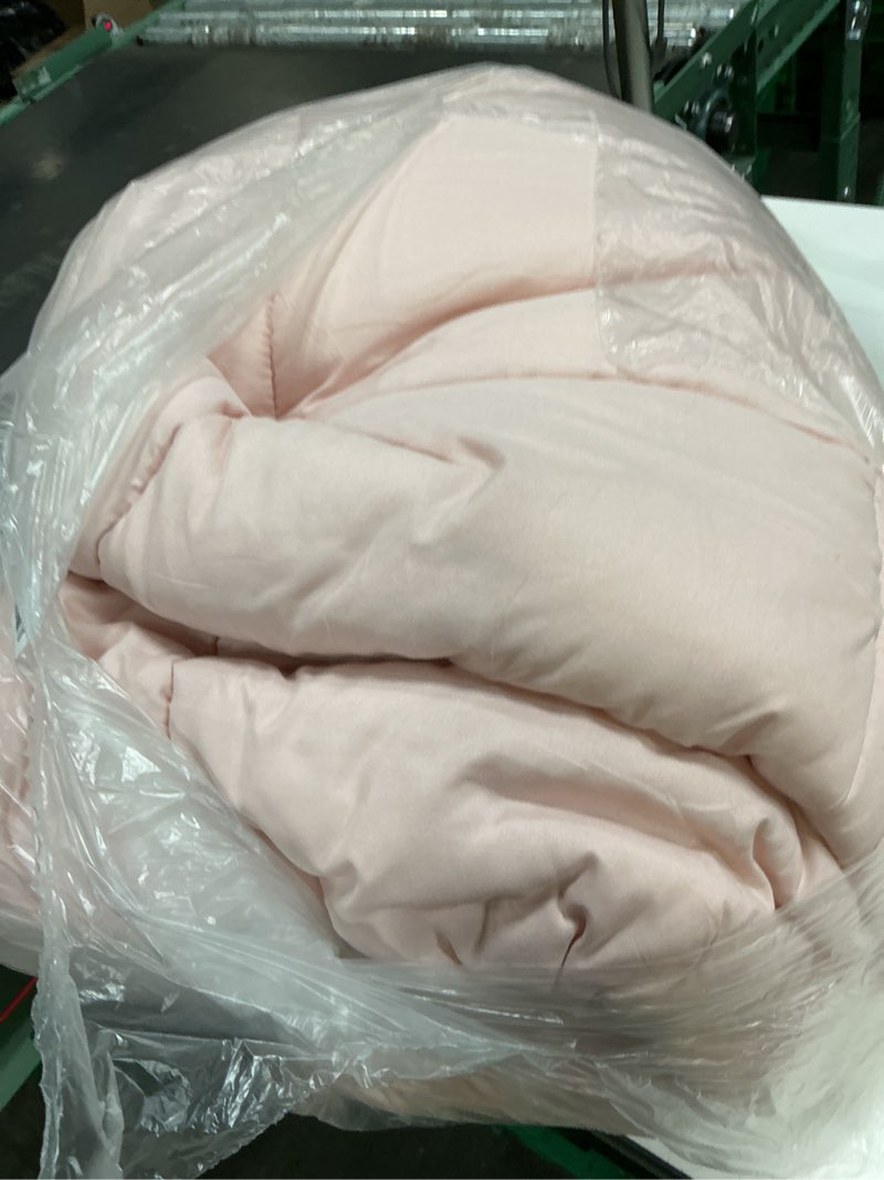 Condition photo showing As Is for bedsure comforter duvet insert - quilted comforters twin xl size, all season duvet, gentlesoft down alternative bedding, with 8 tabs, gifts for women/men, pink, twin xl 92 x 68 inches pink twin xl