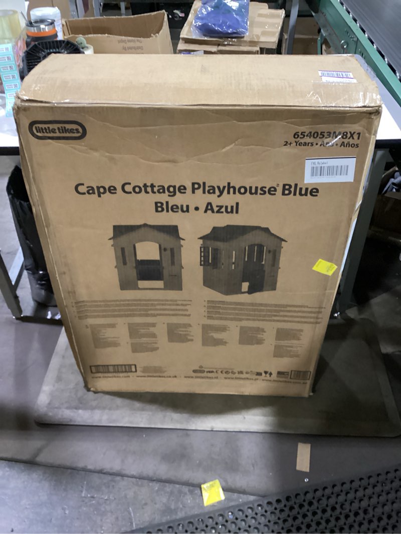 Condition photo showing Good Condition for little tikes cape cottage playhouse - blue large