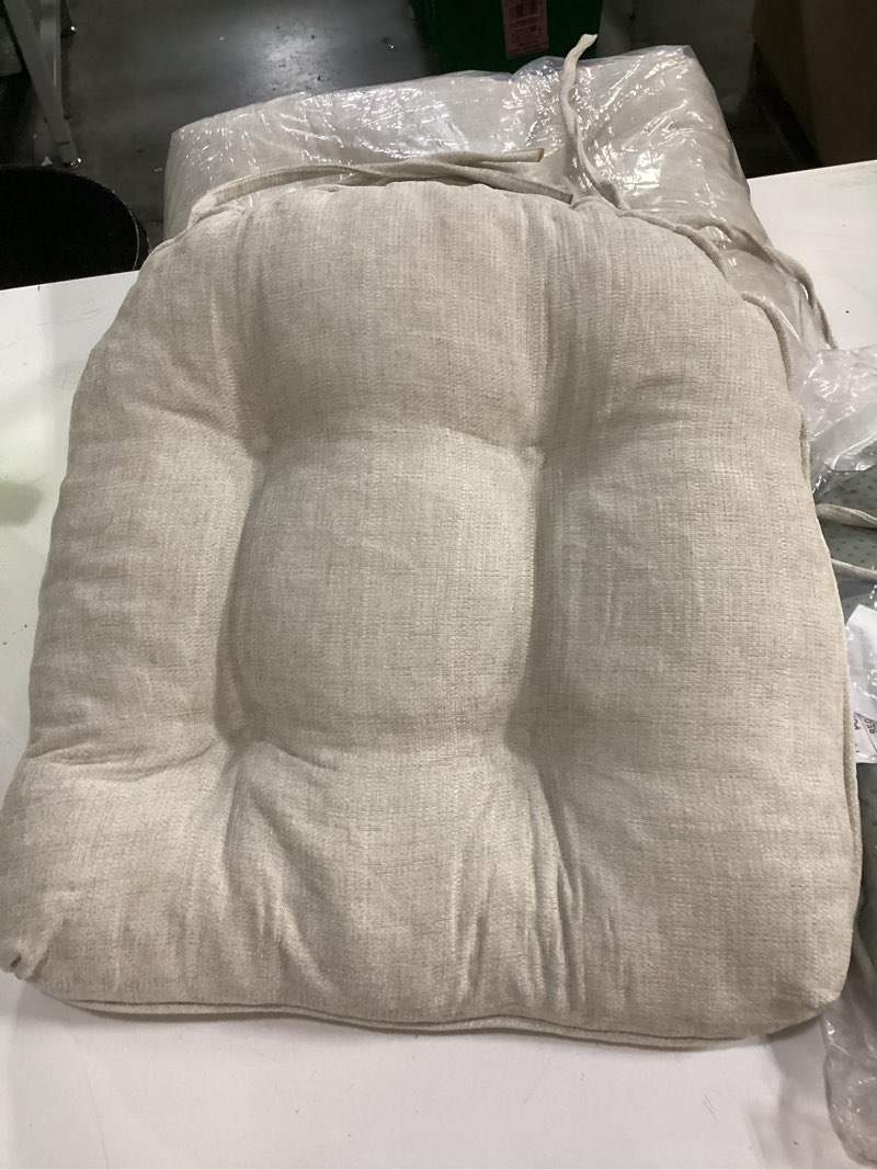 Condition photo showing Good Condition for (similar to stock photo)shinnwa dining chair cushions set of 4, dual-layer memory foam kitchen chair cushions, patented design seat pads with ties, 16.5 x 16.5 x 3.5in, 4 pack, beige 4 count (pack of 1) beige