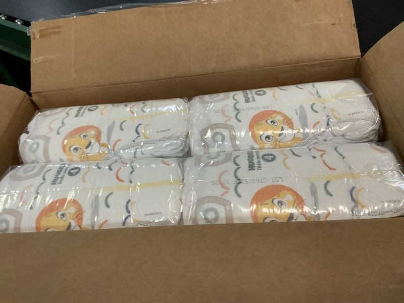 Condition photo showing New/Like New for huggies little movers baby disposable diapers - size 4 -120ct